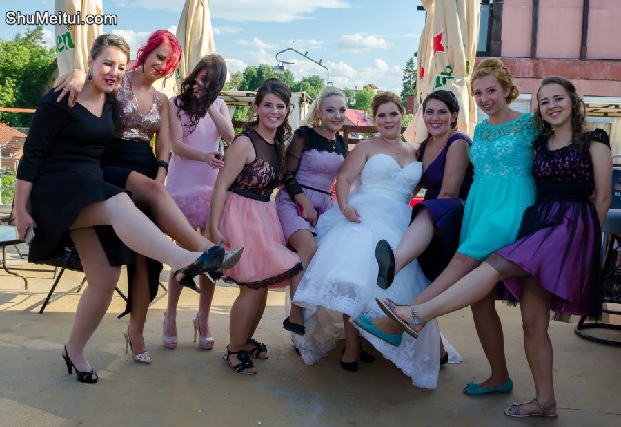 罗马尼亚婚礼上的各种高跟和丝袜1[第7张/共12张]