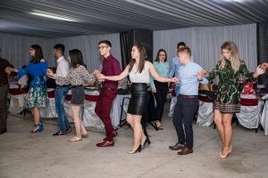 罗马尼亚美女生日派对各种美女高跟(2)