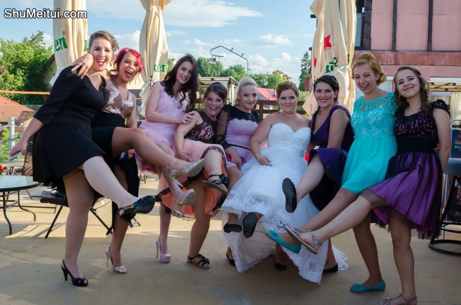 罗马尼亚婚礼上的各种高跟和丝袜1[第5张/共12张]