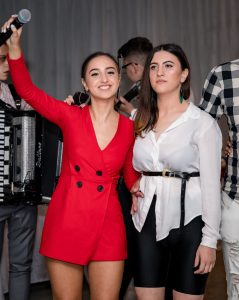 罗马尼亚美女生日派对各种美女高跟(3)