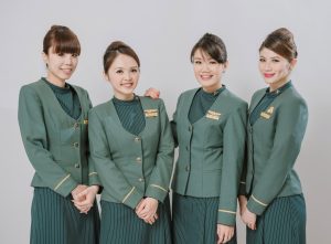 美丽的空姐们穿制服黑色丝袜在一起拍写真-第一部分