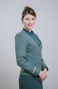 美丽的空姐们穿制服黑色丝袜在一起拍写真-第一部分