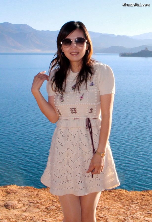 知风姐阳光下耀眼的肉色丝袜[第7张/共9张]