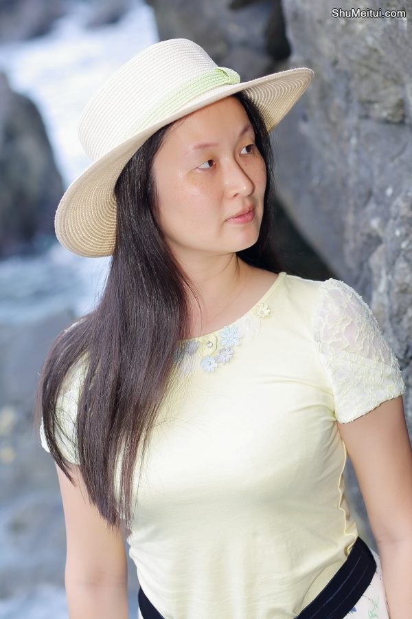 美丽风景中上围丰满的成熟美姐[第5张/共9张]