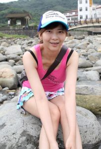 李鸽鸽海边清爽白花花一片