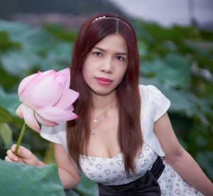 王翠嫂这次专门秀沟给你欣赏