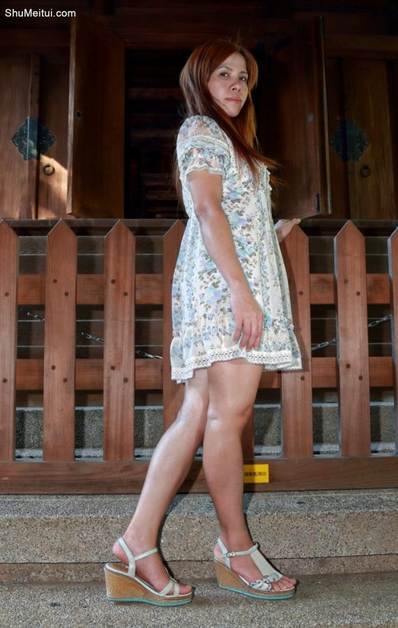 拥有一双好看长腿的大嫂[第13张/共15张]