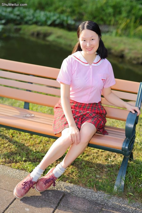 Elin姐穿粉嫩少女装[第11张/共17张]