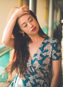 堂堂姐在购物中心拍照换了两套衣服