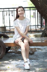 林芳芳光滑的美腿