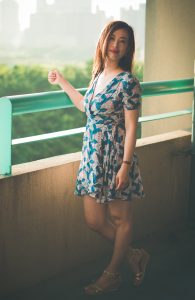 堂堂姐在购物中心拍照换了两套衣服