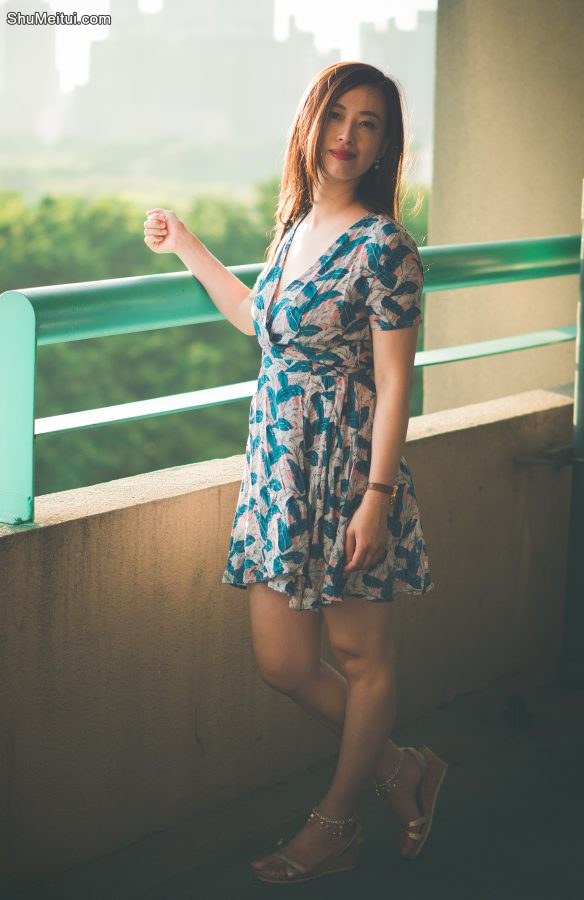 堂堂姐在购物中心拍照换了两套衣服[第6张/共10张]