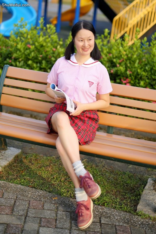 Elin姐穿粉嫩少女装[第16张/共17张]