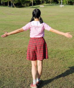 Elin姐穿粉嫩少女装