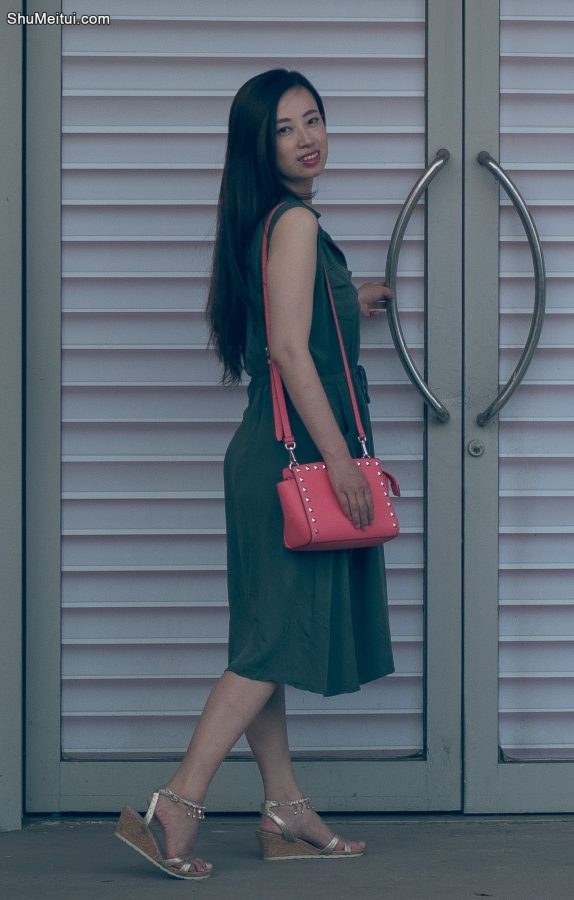 堂堂姐在购物中心拍照换了两套衣服[第5张/共10张]