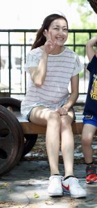 林芳芳光滑的美腿