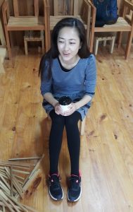 林芳芳运动鞋裤袜细腿