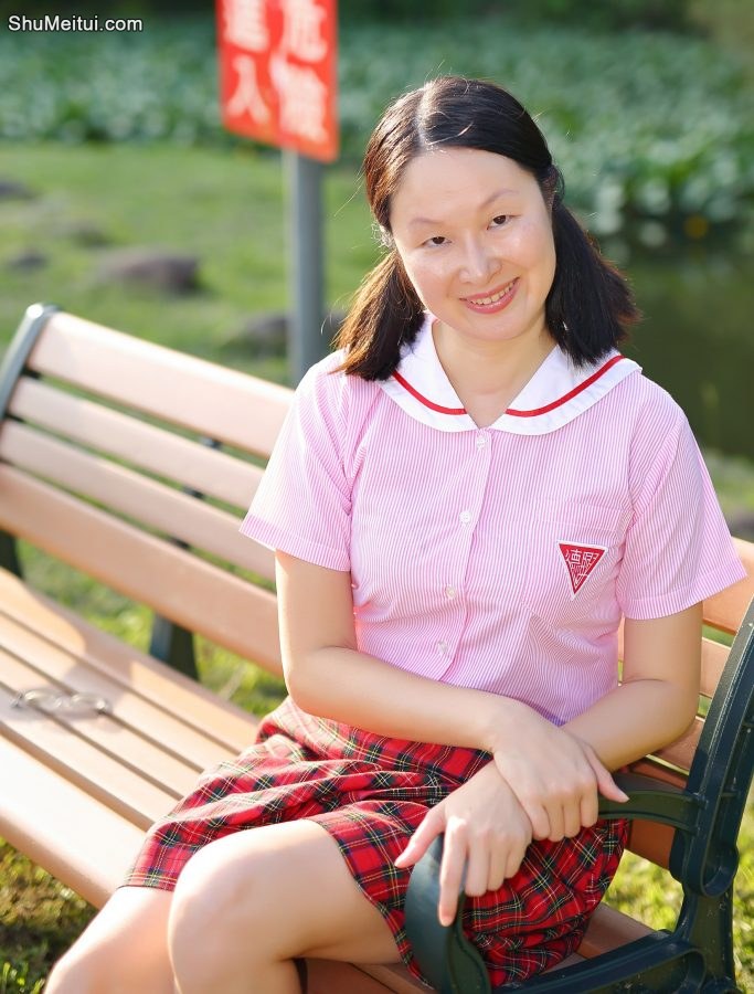 Elin姐穿粉嫩少女装[第12张/共17张]