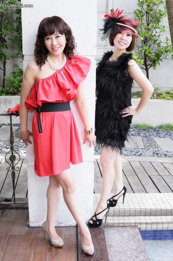 群妇生日会——豪宅院内三位姐姐的美腿高跟[第15张/共15张]