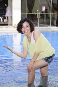 群妇生日会——短发气质姐姐的长腿