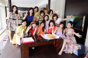 群妇生日会——合照结尾