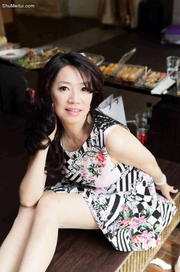 群妇生日会——高挑气质姐姐花裙肉丝袜[第6张/共6张]