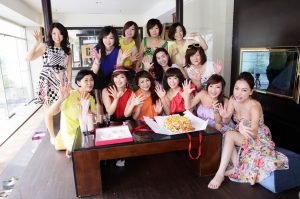 群妇生日会——合照结尾