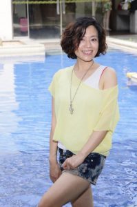 群妇生日会——短发气质姐姐的长腿