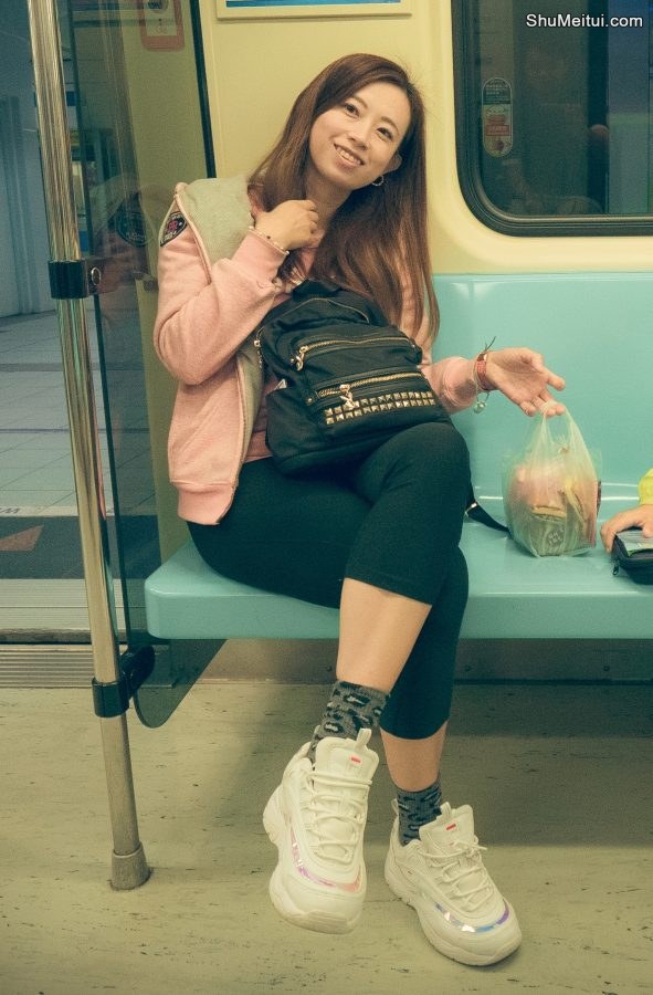 堂堂姐在游乐场里的紧身裤短棉袜[第10张/共12张]