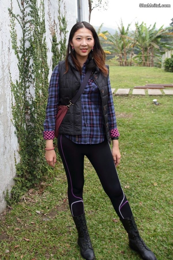 气质美女李鸽鸽户外穿紧身裤腿型真的很好[第9张/共9张]