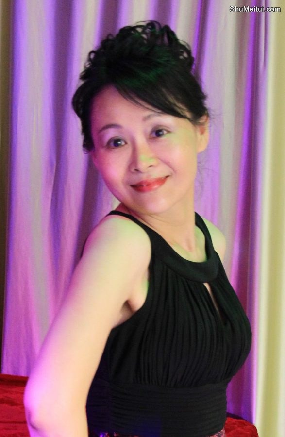 旗袍俱乐部培训班开课-各有特点的两位熟姐[第3张/共12张]