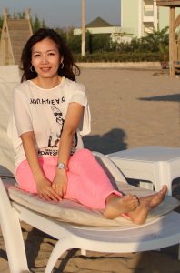 知风姐在土耳其旅行时的照片都是修身长裤