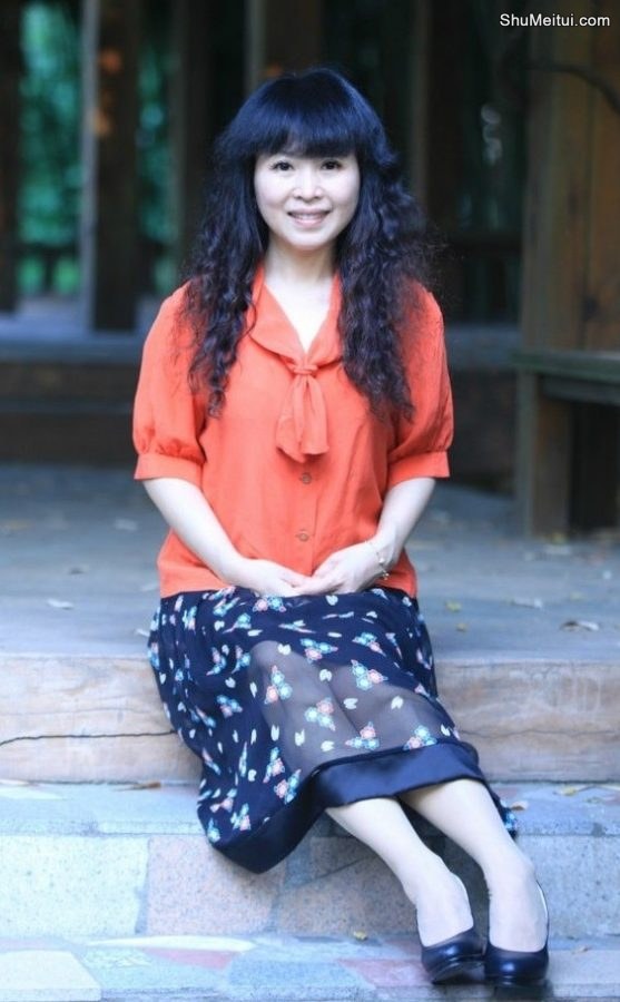 穿上了丝袜更显韵味的冻龄嫩熟[第1张/共6张]