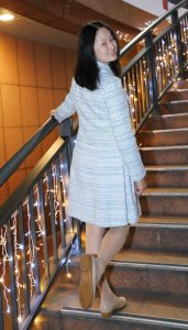 Elin姐腿穿肉色丝袜夜晚拍照