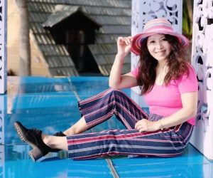 一位上围丰满的成熟大姐