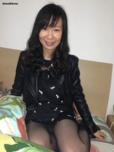 lovenight姐居家黑丝美腿照