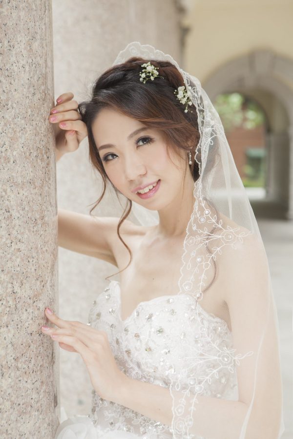 美腿新娘子紫色婚纱照[第15张/共16张]